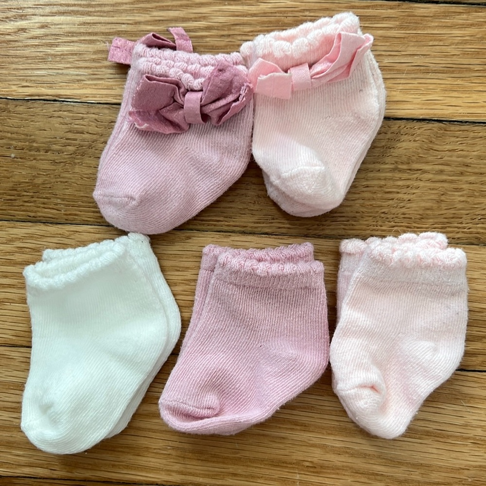 3 for $9 
Great condition set of 5 pair of baby girl socks